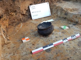 Opnieuw archeologische vondsten naar Izegems stadsarchief